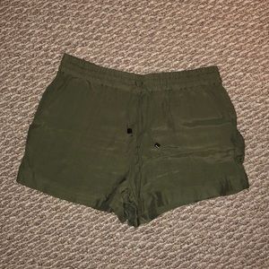 Never worn! Army green shorts.